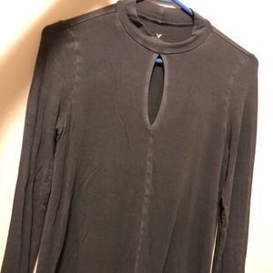 American eagle keyhole long sleeve